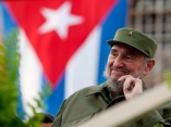Fidel en acto cdr foto roberto chile 16.jpg